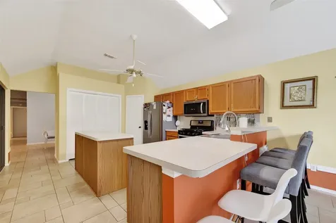 807 Forest Oaks Lane Pearland TX 77584