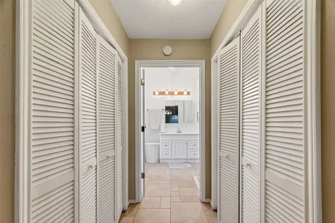 807 Forest Oaks Lane Pearland TX 77584