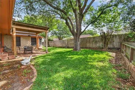 807 Forest Oaks Lane Pearland TX 77584