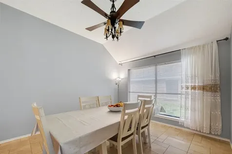 807 Forest Oaks Lane Pearland TX 77584