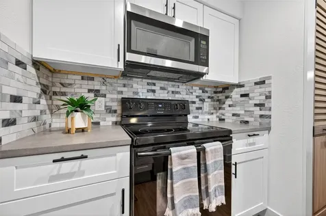 102 E Lakeview Terrace Montgomery TX 77356