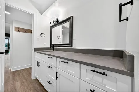 102 E Lakeview Terrace Montgomery TX 77356
