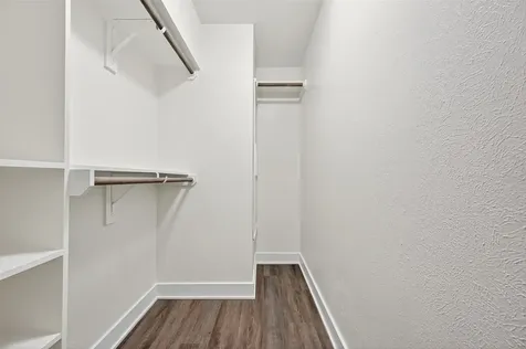 102 E Lakeview Terrace Montgomery TX 77356