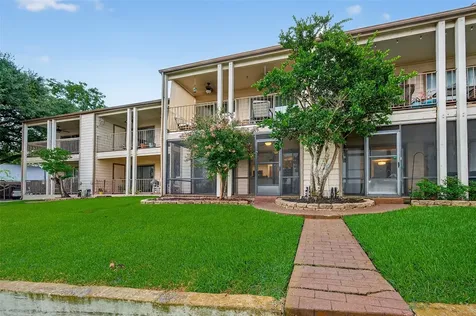 102 E Lakeview Terrace Montgomery TX 77356