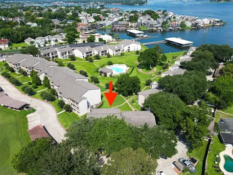 102 E Lakeview Terrace Montgomery TX 77356