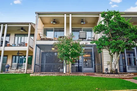 102 E Lakeview Terrace Montgomery TX 77356