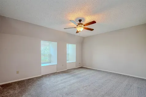 432 N Post Oak Lane Houston TX 77024