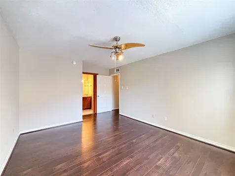 8020 Braesmain Drive 1604 Houston TX 77025
