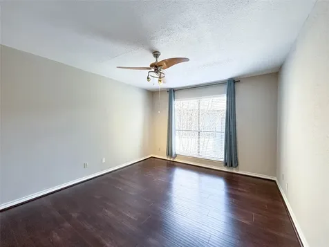 8020 Braesmain Drive 1604 Houston TX 77025