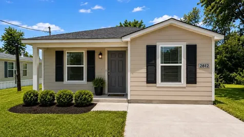 2812 J P Davis Avenue Bay City TX 77414