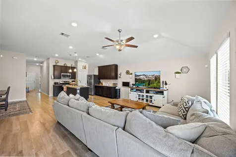 334 Linedale Avenue Magnolia TX 77354