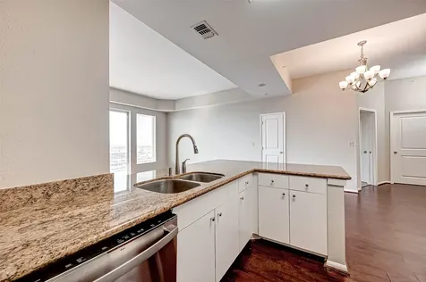 3505 Sage Road 2106 Houston TX 77056