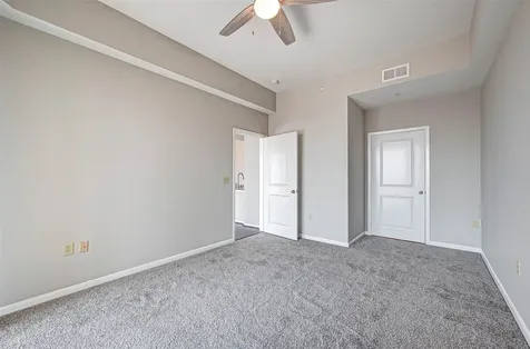 3505 Sage Road 2106 Houston TX 77056