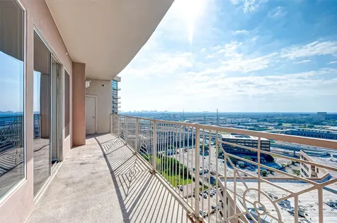 3505 Sage Road 2106 Houston TX 77056