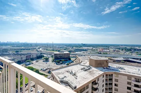 3505 Sage Road 2106 Houston TX 77056
