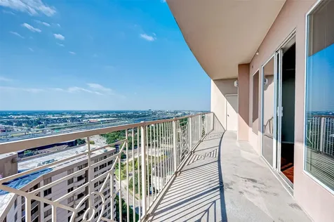 3505 Sage Road 2106 Houston TX 77056