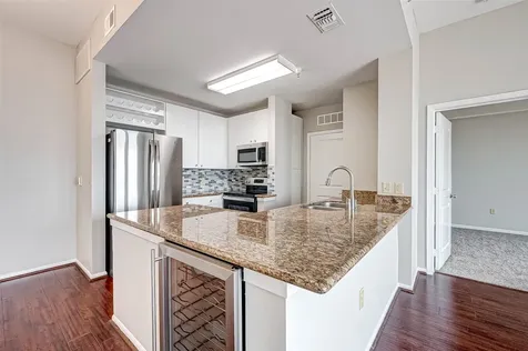 3505 Sage Road 2106 Houston TX 77056