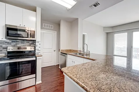 3505 Sage Road 2106 Houston TX 77056
