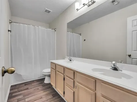 2108 Autumn Cove Drive League City TX 77573