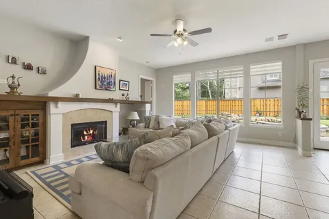 107 E Mirror Ridge Circle The Woodlands TX 77382