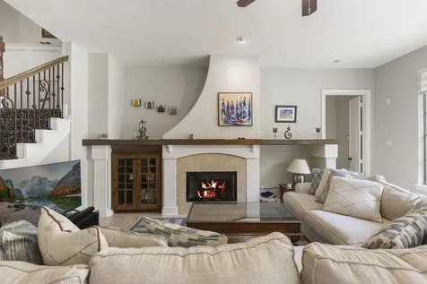 107 E Mirror Ridge Circle The Woodlands TX 77382