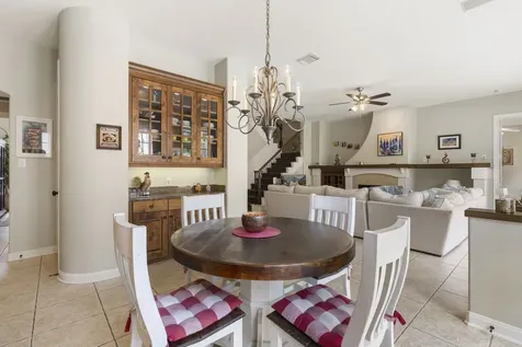 107 E Mirror Ridge Circle The Woodlands TX 77382