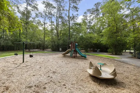 107 E Mirror Ridge Circle The Woodlands TX 77382