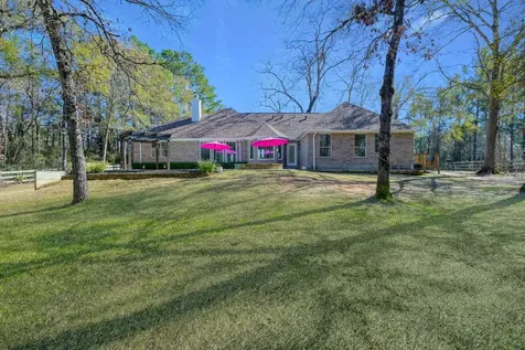 104 Fish Creek Thoroughfare Montgomery TX 77316