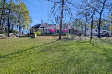 104 Fish Creek Thoroughfare Montgomery TX 77316