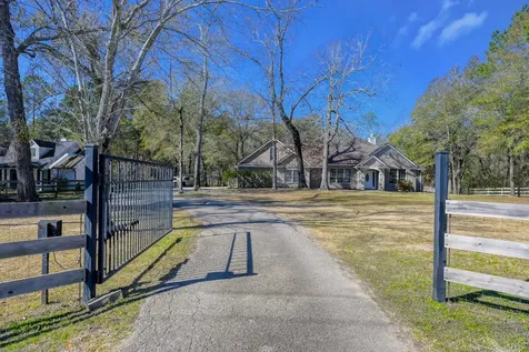 104 Fish Creek Thoroughfare Montgomery TX 77316