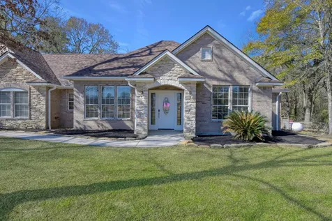 104 Fish Creek Thoroughfare Montgomery TX 77316