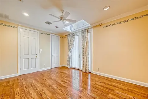 1331 Bissonnet St Street Houston TX 77005