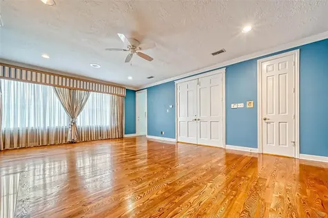 1331 Bissonnet St Street Houston TX 77005
