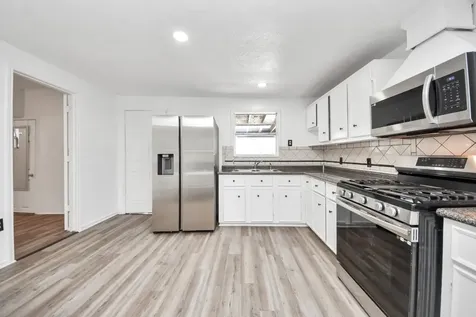 602 Massey Tompkins Road Baytown TX 77521
