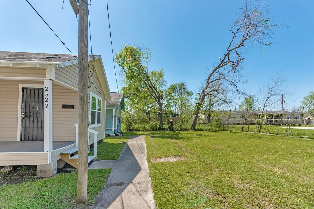 2217 Stevens Street Houston TX 77026