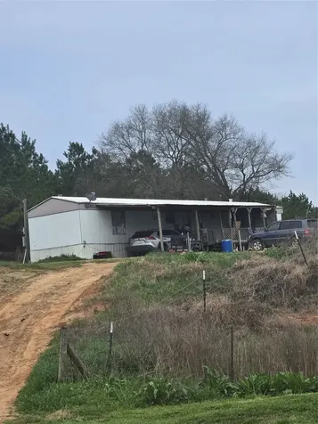 4883 Cr 341 Nacogdoches TX 75961