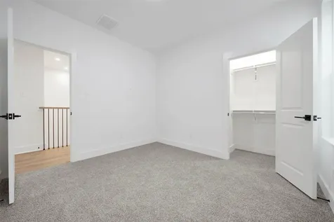 7620 Inwood Hills Lane Houston TX 77088