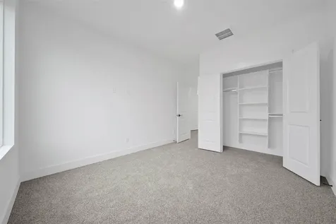 7620 Inwood Hills Lane Houston TX 77088