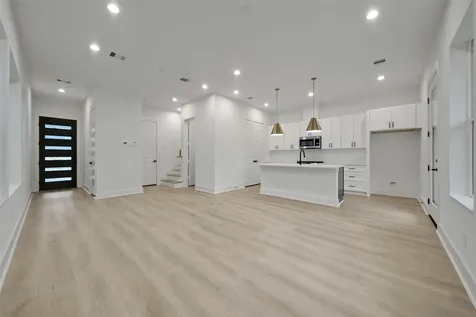 7620 Inwood Hills Lane Houston TX 77088