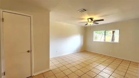 2702 Foliage Green Drive Kingwood TX 77339