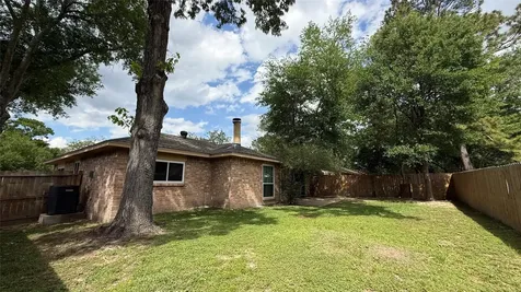 2702 Foliage Green Drive Kingwood TX 77339