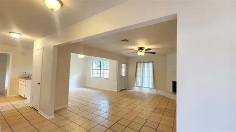 2702 Foliage Green Drive Kingwood TX 77339