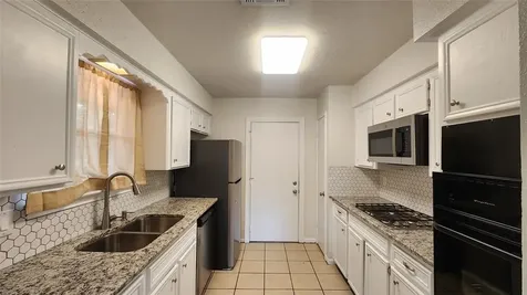 2702 Foliage Green Drive Kingwood TX 77339