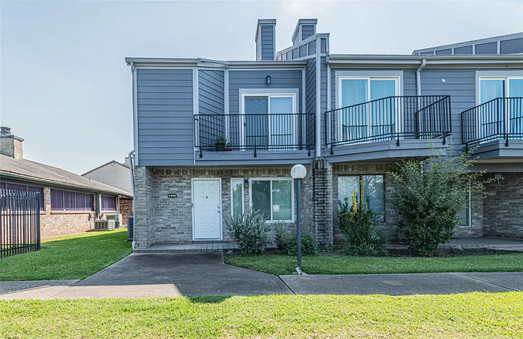 1702 Good Day Drive Missouri City TX 77459