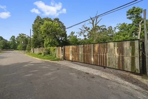 1615 Gilmore Street Conroe TX 77301