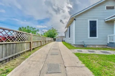 2119 63rd Street Galveston TX 77551