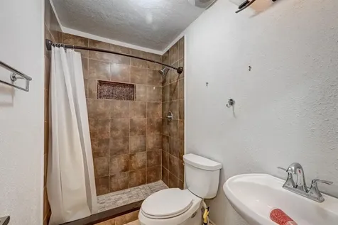 10118 Fernstone Lane Houston TX 77070