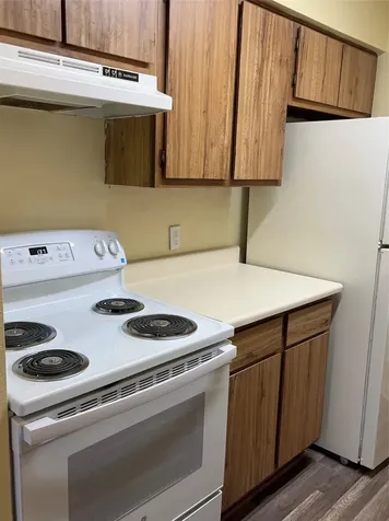3919 Fairmont Parkway Parkway 200 Pasadena TX 77504