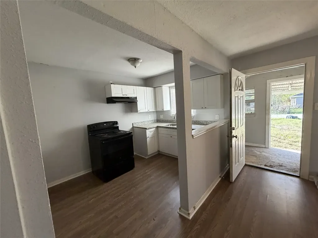 2409 Hodges Street Baytown TX 77521