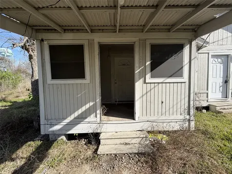 2409 Hodges Street Baytown TX 77521